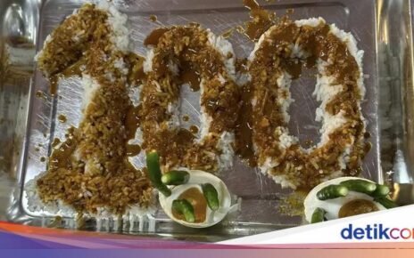 Mahathir Mohamad Ultah ke-100, Dapat Ucapan Kocak dari Kedai Nasi Kandar