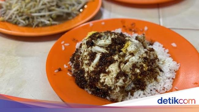 7 Nasi Telur Viral Rp 10 Ribuan yang Juara Rasanya