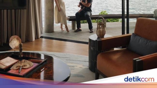Rayakan Ultah ke-31, Nikita Willy Makan Malam Bareng Keluarga di Labuan Bajo