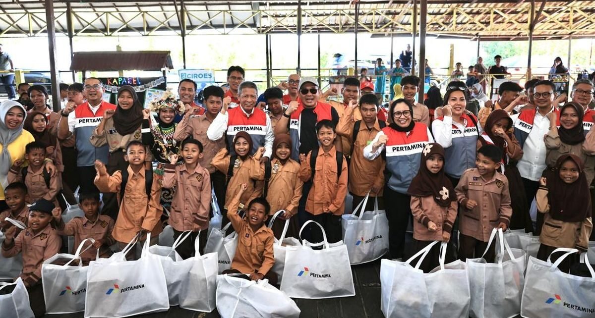 Pertamina Sebar Energi di HAN 2025, Bagikan Paket Perlengkapan Sekolah