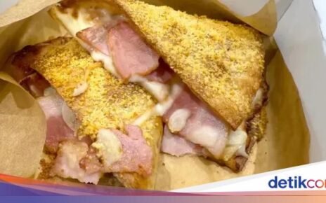 5 Kreasi Pizza Antimainstream, Topping Kodok hingga Adonan 'Tipker'