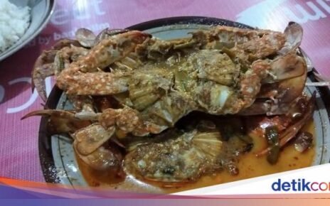 Uji Nyali Menikmat Rajungan Remason yang Super Pedas di Tuban