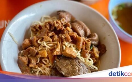 Spesial! Racikan Mie Ayam Sejak 1986 Diberi Topping Ati Ampela