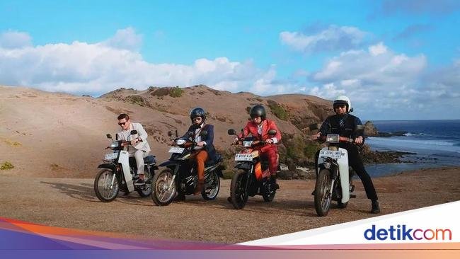 Seru! Momen The Dudas Minus One Saat 'Touring' dan Makan Bareng