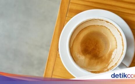 Gampang Banget! Ini 5 Cara Hilangkan Noda Membandel pada Cangkir