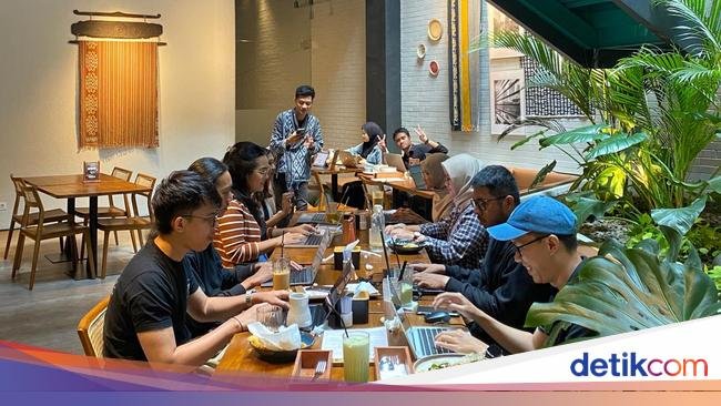 Kisah Gen Z di Balik 'WFCJournal', Komunitas Kerja dari Kafe di Jakarta