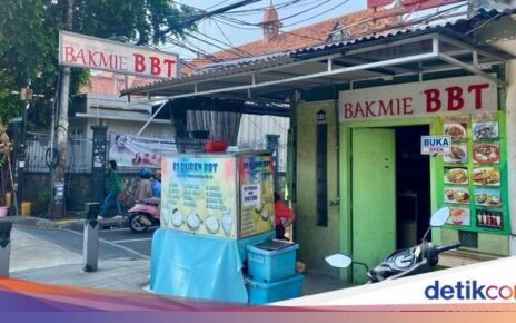 Yuk! Sarapan Bakmi Legendaris Enak di Tempat Bekas Toko Kelontong