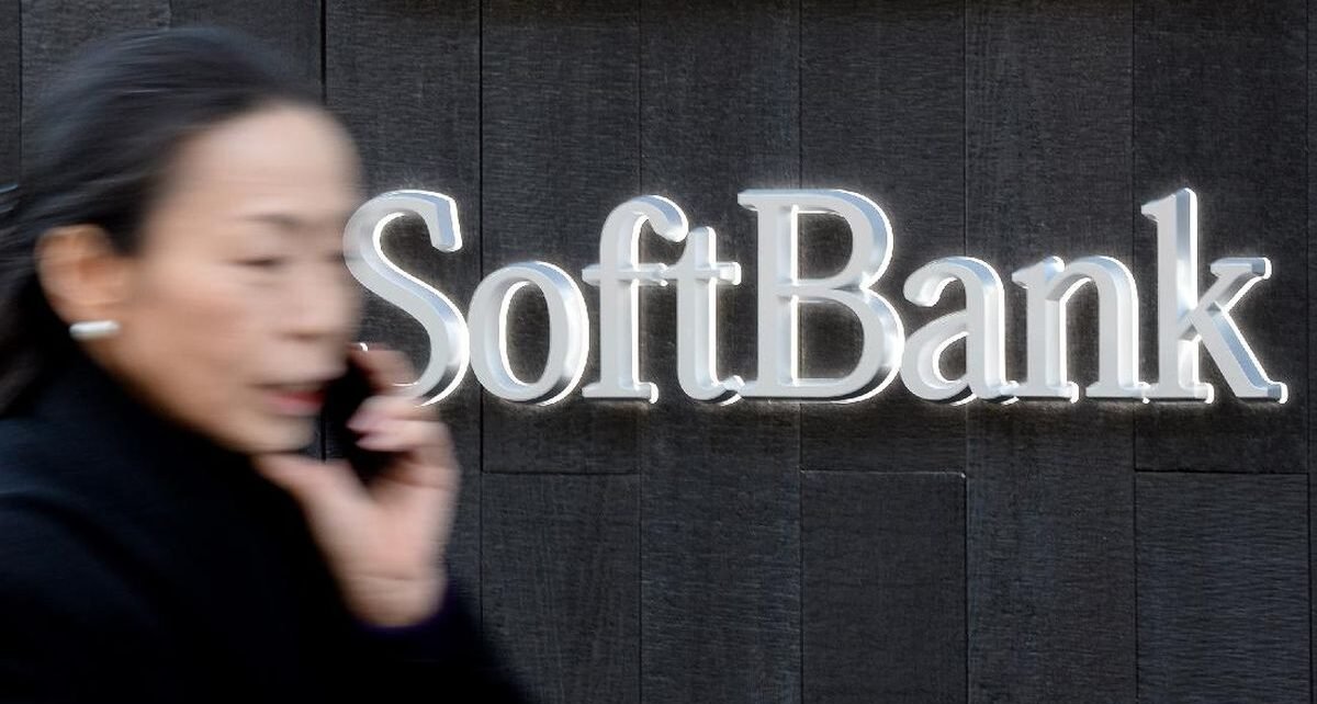SoftBank Investasi Rp32,5 T ke Intel Usai Kabar Trump Mau Borong Saham
