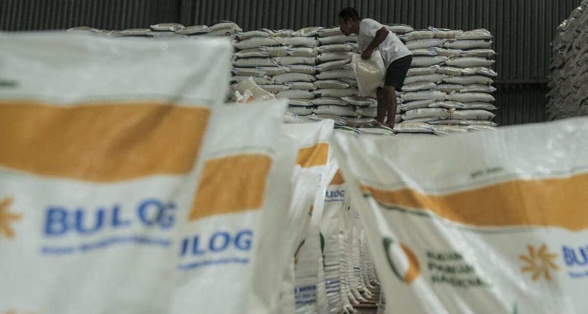 Bulog Punya 194 Ribu Ton Stok 'Beras Tua', DPR Minta Segera Dilepas