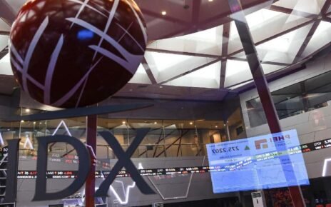 IHSG Diramal Terkoreksi Awal Pekan Ini