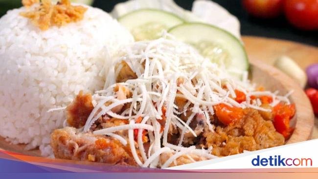 Bikin Ketagihan! 7 Ayam Geprek di Jogja yang Selalu Ramai Pembeli