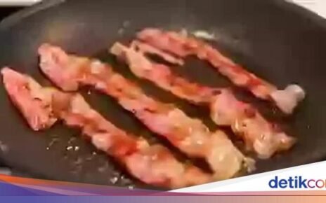 Hobi Makan Daging Babi Setengah Matang, Otak Pria Ini Penuh Cacing Pita