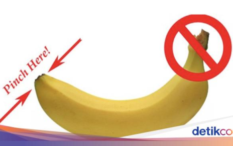 Sudah Puluhan Tahun Salah Kupas Pisang? Ternyata Begini Cara Idealnya