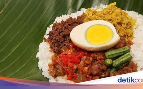 10 Hidangan Nasi Nusantara Nikmat dengan Lauk Komplet
