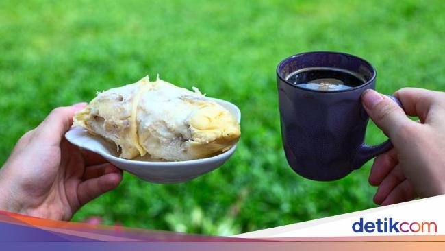 Benarkah Makan Durian dengan Soda, Kopi, dan Seafood Berbahaya?