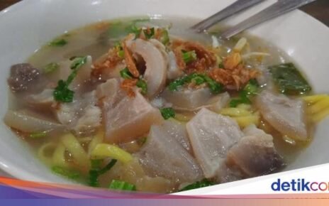 Mih Kocok Mang Dadeng, Rasa Otentik yang Melegenda Sejak 1953