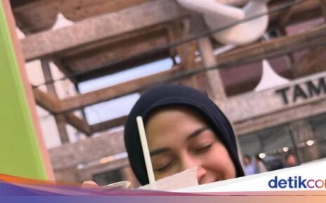 Nina Zatulini Liburan dan Kulineran di Jepang Bareng Geng RANAYU