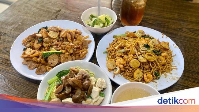Legendaris di Tebet, Ada Gerai Soto Gebrak hingga Sate Kambing Berusia Puluhan Tahun