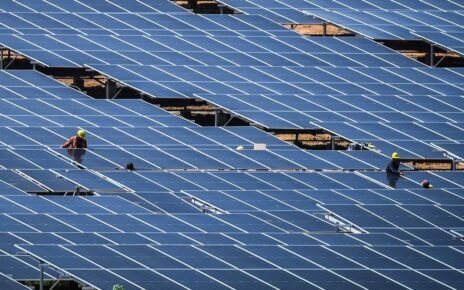 Jalan Lamban Transisi Energi RI, Antara Ambisi dan Realisasi