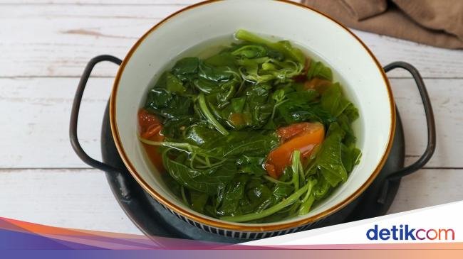 Benarkah Memanaskan Sayur Bayam Bisa Beracun? Ini Kata Ahli Gizi