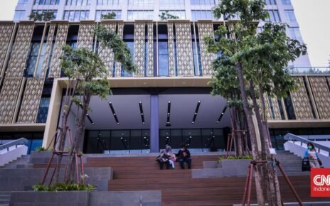Sarinah Tutup Lebih Cepat dan Pasang Pagar Pengaman Imbas Demo Jakarta