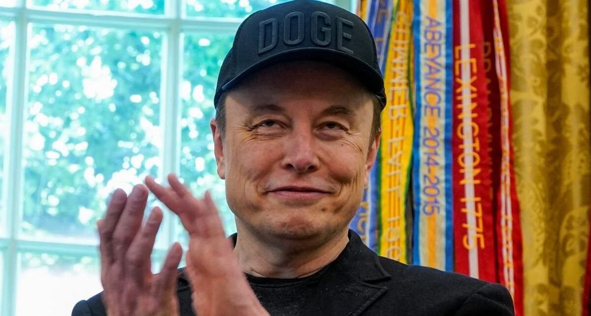 Tesla Usulkan Paket Gaji Rp16.462 Triliun buat Elon Musk