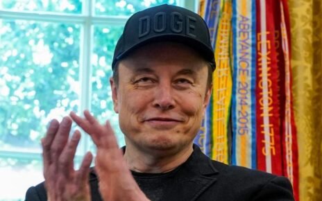 Tesla Usulkan Paket Gaji Rp16.462 Triliun buat Elon Musk