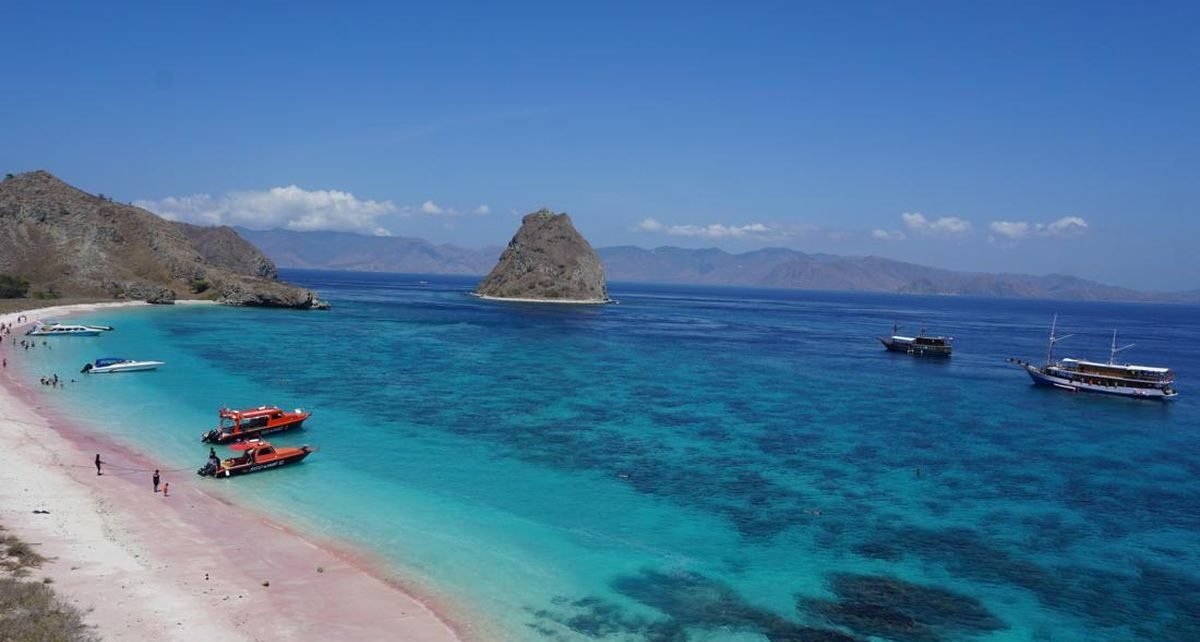 Artha Graha Group Respons Isu Pembangunan di Pulau Padar