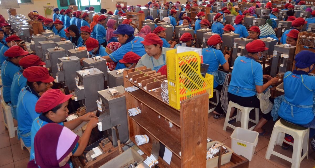 Prabowo Perpanjang Diskon 50 Persen Iuran JKK BPJS hingga 2026
