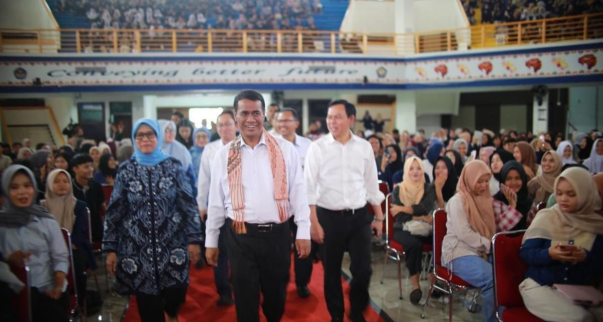 Mentan Sampaikan Pesan Mimpi Besar dalam Kuliah Umum di UNIB