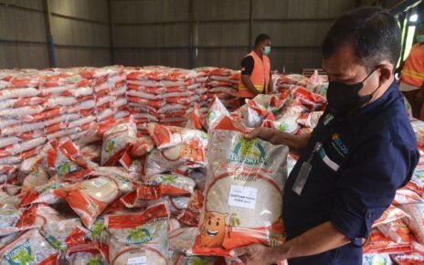 Kemensos Coret 2 Juta Orang dari Daftar Penerima Bansos