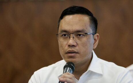 Dirut Pertamina Buka Suara soal Stok BBM di SPBU Swasta Langka