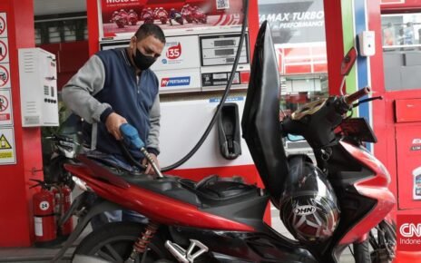 Pertamina Ungkap Alasan BBM RI Lebih Mahal dari Malaysia