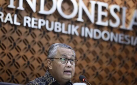 Bos BI Buka Suara soal Rupiah Amblas Terus Dihajar Dolar AS