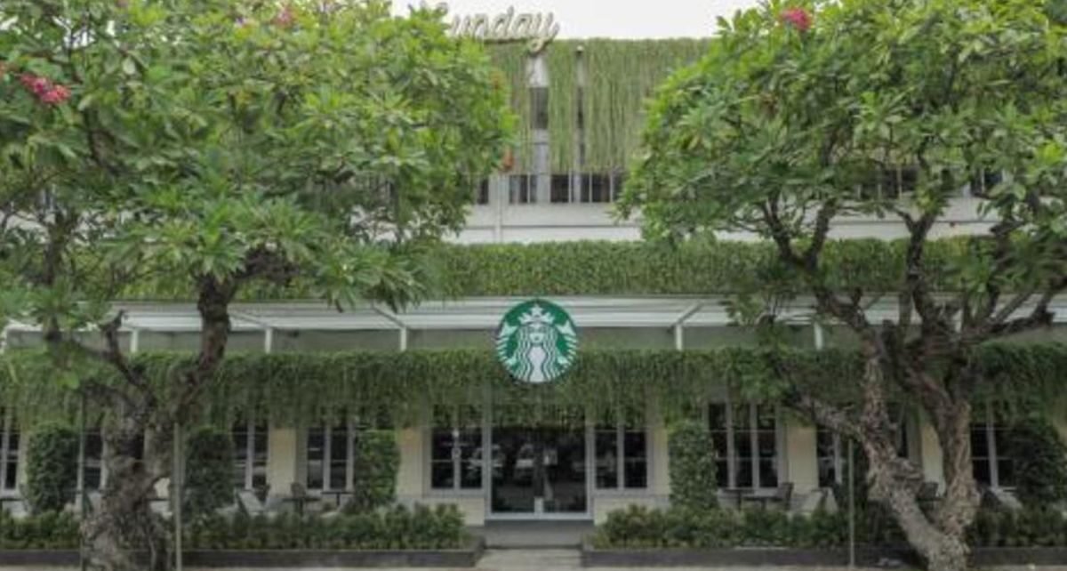 Starbucks Tutup Ratusan Gerai dan PHK Massal Karyawan