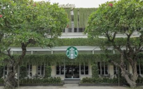 Starbucks Tutup Ratusan Gerai dan PHK Massal Karyawan