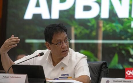 Alasan Purbaya Tunda Pajak Pedagang Online yang Dipungut Sri Mulyani