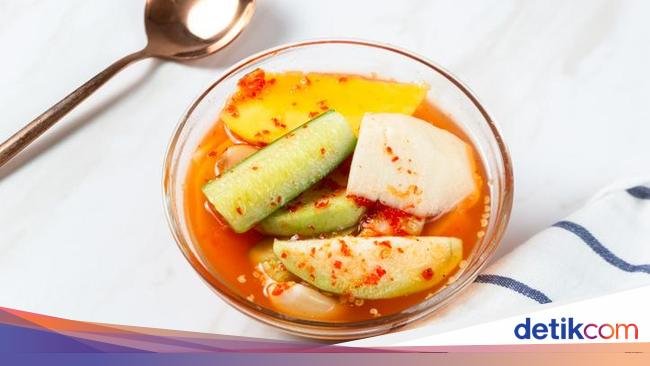 Resep Asinan Buah Khas Bogor yang Segar Disantap Siang Hari