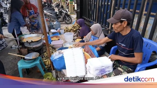 Mantan Kuli Kini Jual Pisang Keju, Berhasil Raup Omzet Rp 7 Juta!