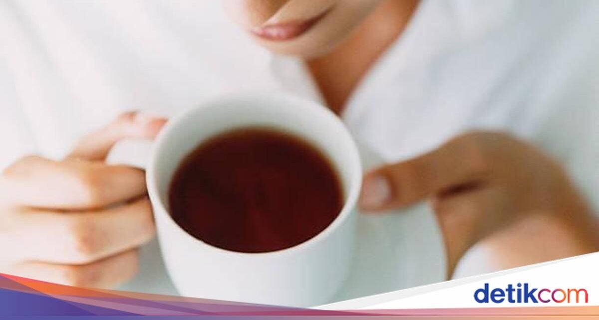 Lebih Sehat Minum Teh Sebelum atau Sesudah Makan? Simak Faktanya!