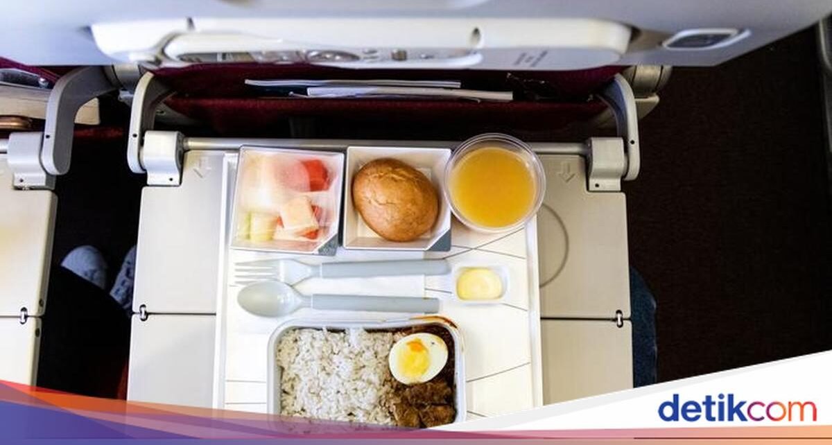 Sering Kamu Pesan? 5 Menu Pesawat Ini Ternyata Tak Disarankan Pramugari