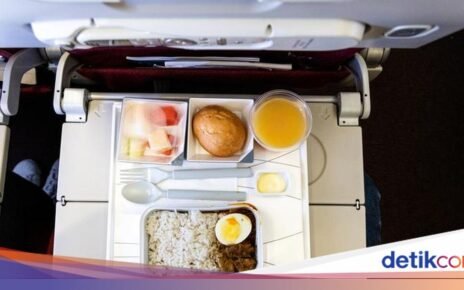 Sering Kamu Pesan? 5 Menu Pesawat Ini Ternyata Tak Disarankan Pramugari