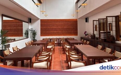 Unik! Resto Baru di Jaksel Ini Punya Menu Lawar Udang dan Ayam Guling