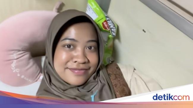 9 Jam di Kereta India? Siap-Siap Dicolek Penjual Makanan Asongan Ini!
