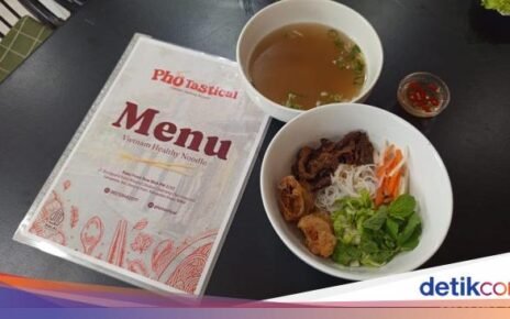 Slurp! Nikmatnya Pho Vietnam dengan Kuah Dimasak 18 Jam di Kawasan Cibubur