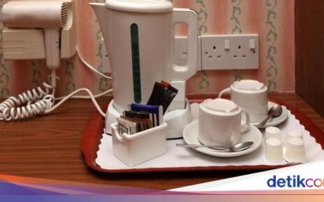 Masak Hotpot Pakai Teko Elektrik di Kamar Hotel, Aksi Tamu Ini Dikecam