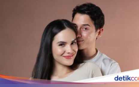 Seru! Steffi Zamora Nikmati Kopi dan Smoothie di Eropa