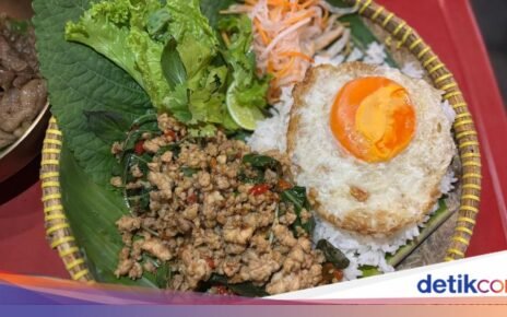 Ada Tomyam dan Pad Kra Pao Sedap di Warung Tenda Tebet
