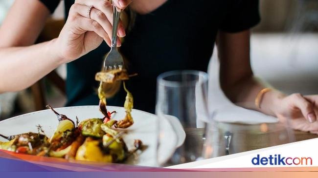 Anti Boncos! Begini Cara Makan Hemat Saat Liburan ke Luar Negeri