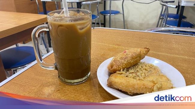 5 Warkop Legendaris di Padang Masih Eksis, Ada yang Berusia 93 Tahun!